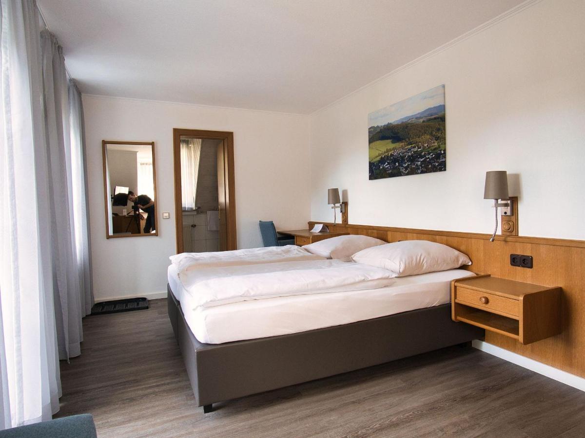 Hotel Hollaender Hof Meschede Ngoại thất bức ảnh