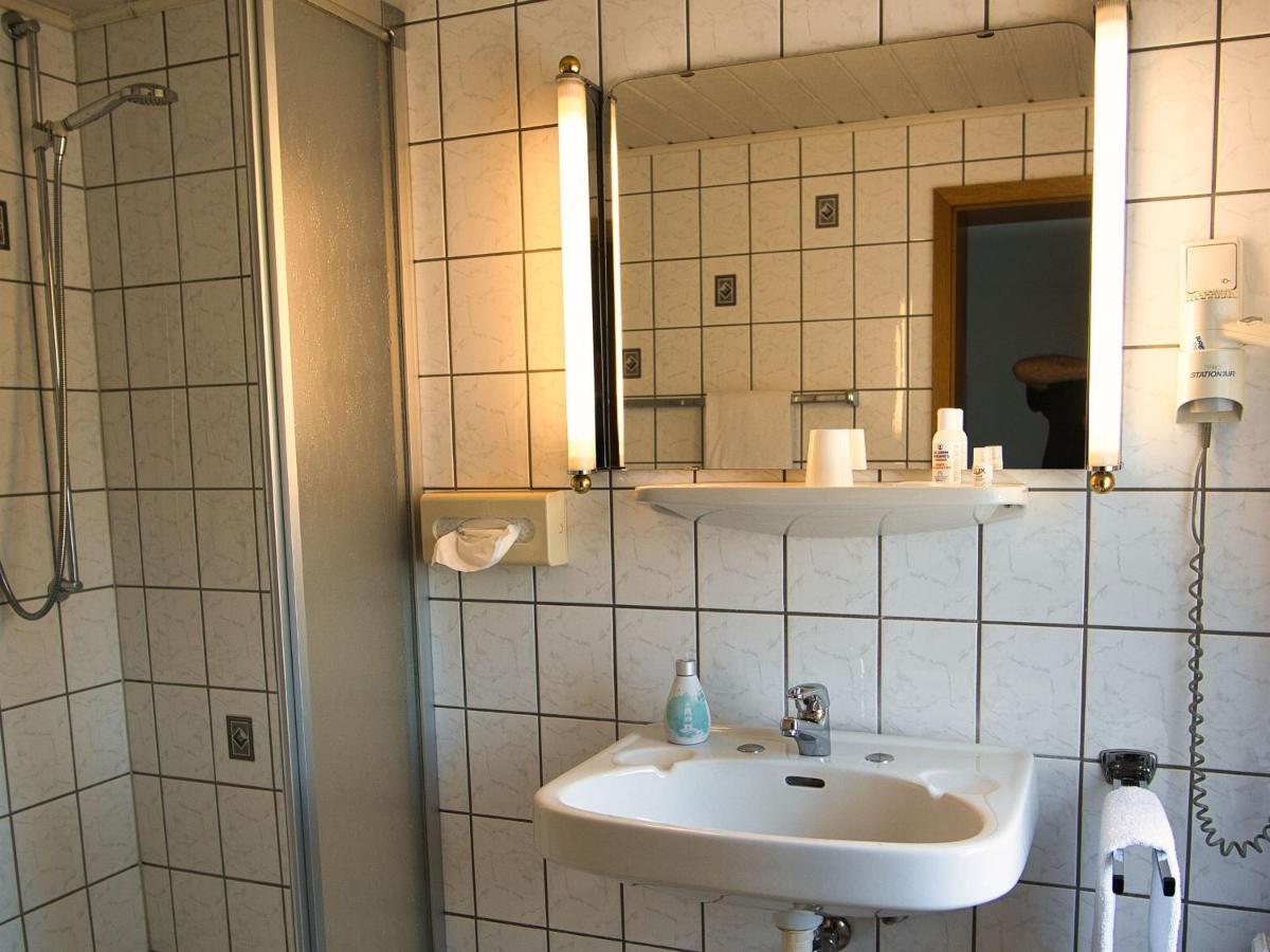 Hotel Hollaender Hof Meschede Ngoại thất bức ảnh